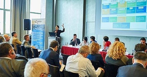 Horizon 2020 Info Day in Bishkek 2015 | © EIMO